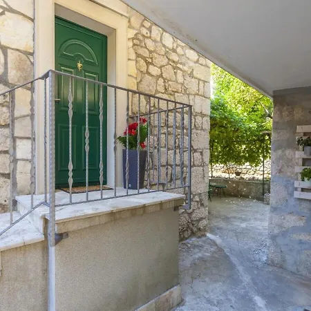 House Ned Сasa de vacaciones Tučepi